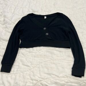 Black crop sweater top.